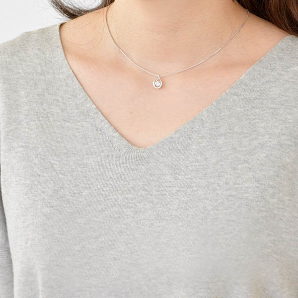 シルバーネックレス