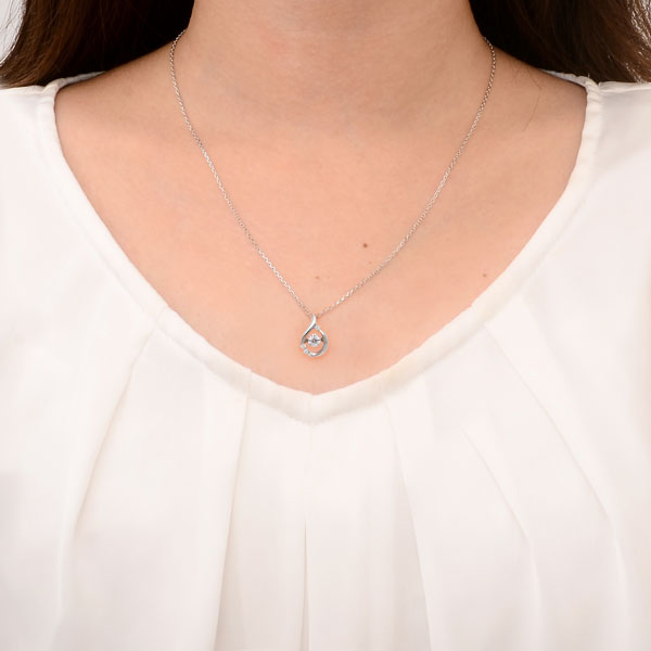 シルバーネックレス