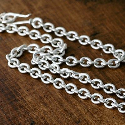 シルバーネックレス