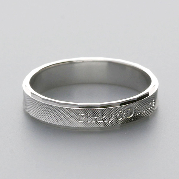 ホワイトゴールドマリッジリング