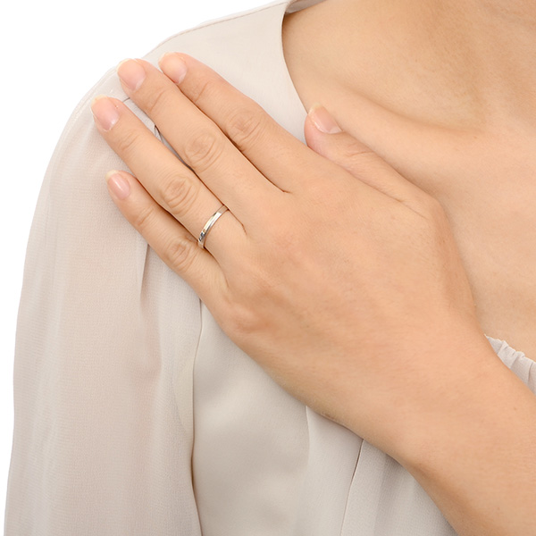 ホワイトゴールドマリッジリング