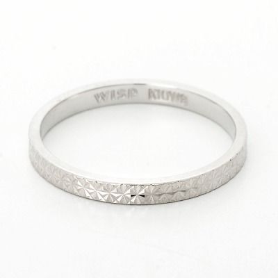 ホワイトゴールドリング