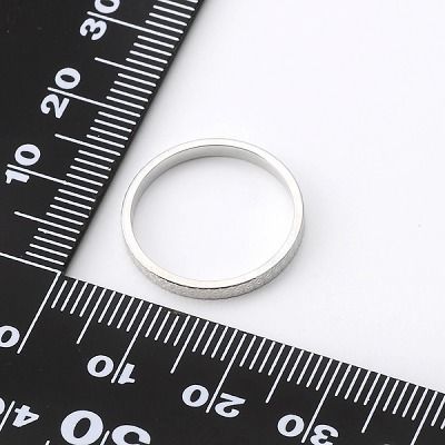 ホワイトゴールドリング