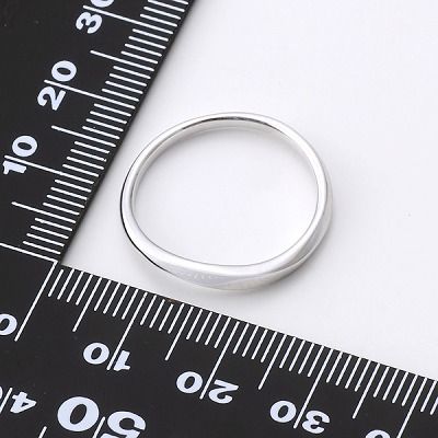 ホワイトゴールドリング