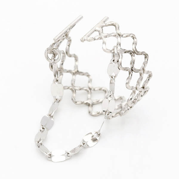 ホワイトゴールドイヤーカフ