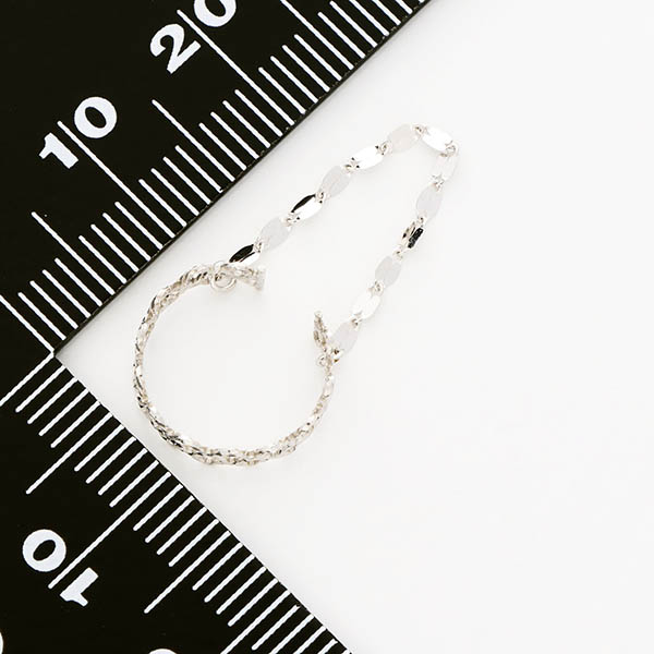 ホワイトゴールドイヤーカフ