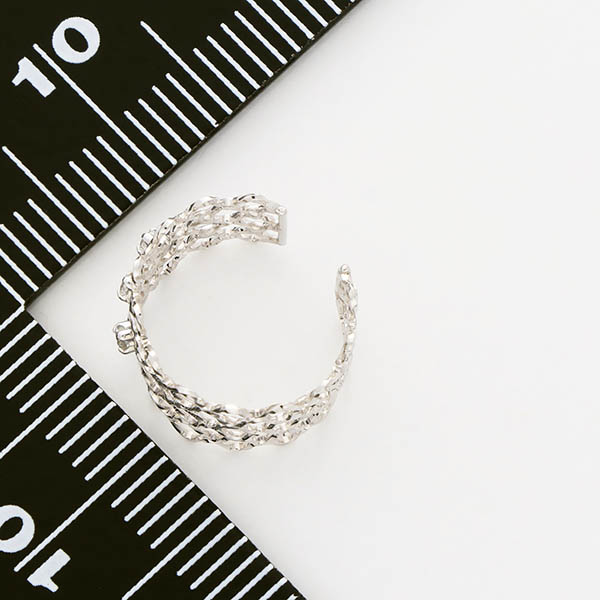 ホワイトゴールドイヤーカフ