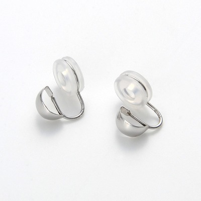 ホワイトゴールドイヤリング