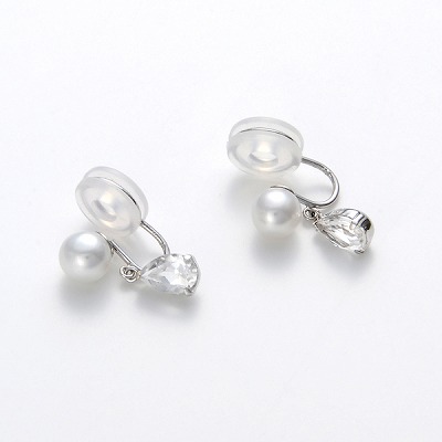 ホワイトゴールドイヤリング