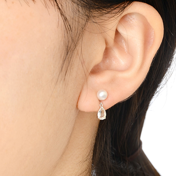 ホワイトゴールドイヤリング