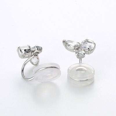 ホワイトゴールドイヤリング