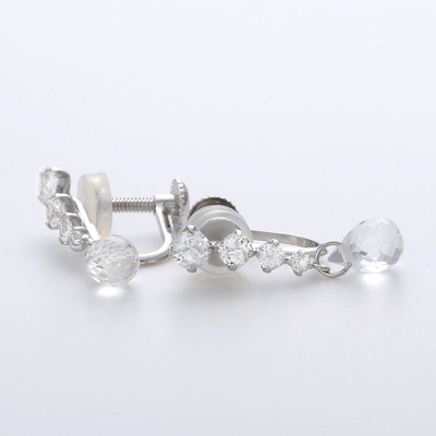 ホワイトゴールドイヤリング