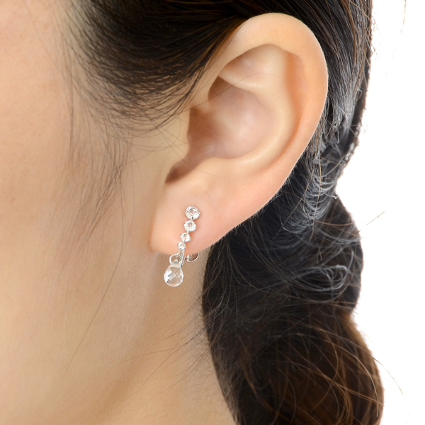 ホワイトゴールドイヤリング