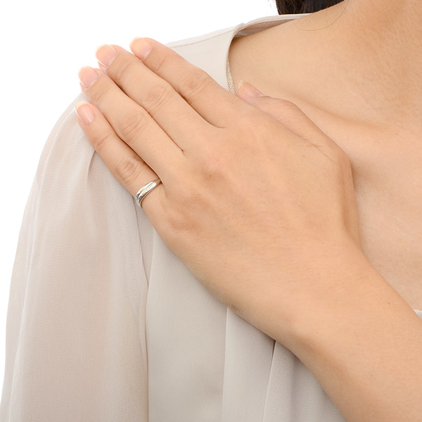 ホワイトゴールドリング