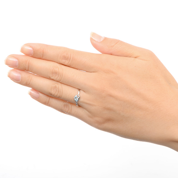 ホワイトゴールドリング