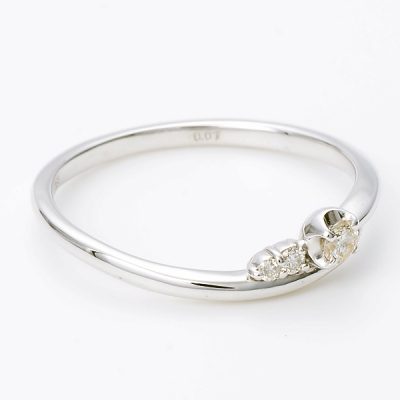 ホワイトゴールドリング