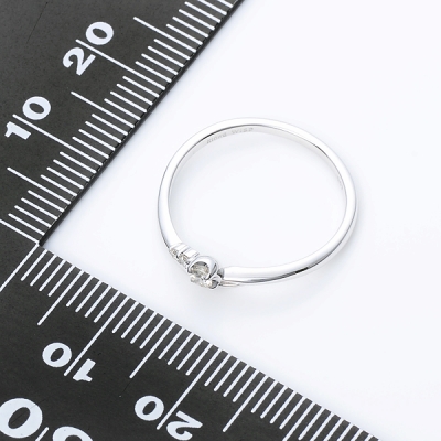 ホワイトゴールドリング