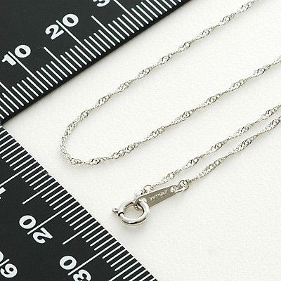 ホワイトゴールドチェーン