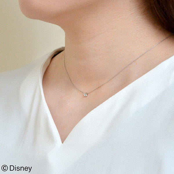 ホワイトゴールドネックレス