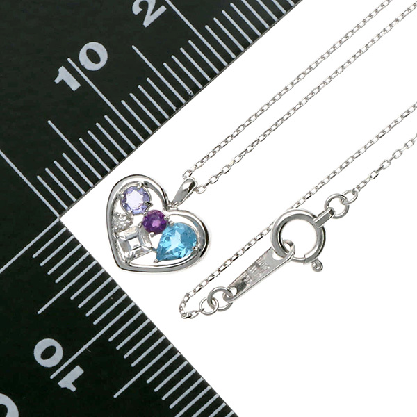 ホワイトゴールドネックレス