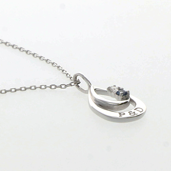 ホワイトゴールドネックレス