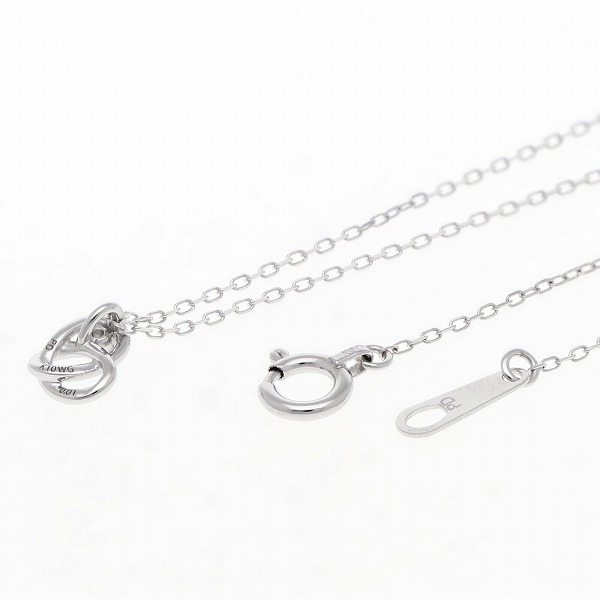 ホワイトゴールドネックレス