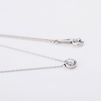 ゴールドネックレス