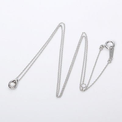 ホワイトゴールドネックレス