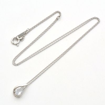 ホワイトゴールドネックレス