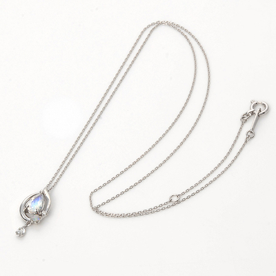 ホワイトゴールドネックレス