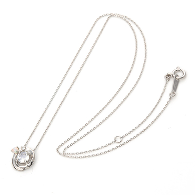 ホワイトゴールドネックレス