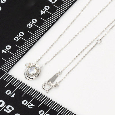 ホワイトゴールドネックレス