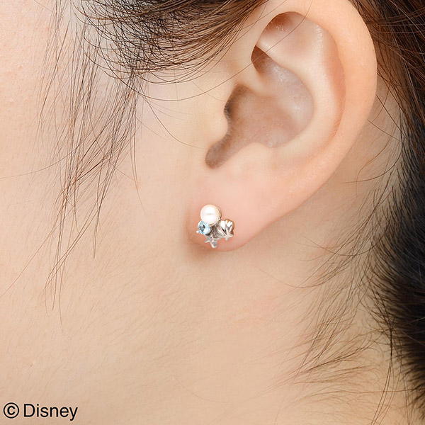 ホワイトゴールドピアス