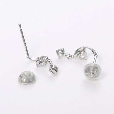 ホワイトゴールドピアス