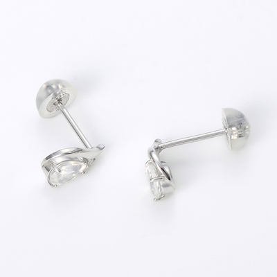 ホワイトゴールドピアス