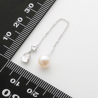 ホワイトゴールドピアス