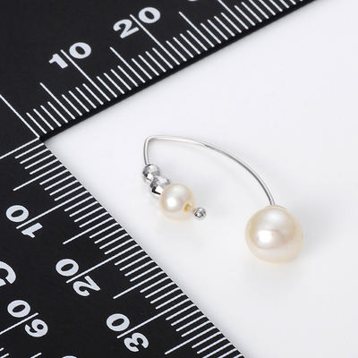 ホワイトゴールドピアス