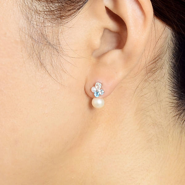 ホワイトゴールドピアス