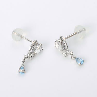 ホワイトゴールドピアス