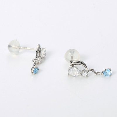 ホワイトゴールドピアス