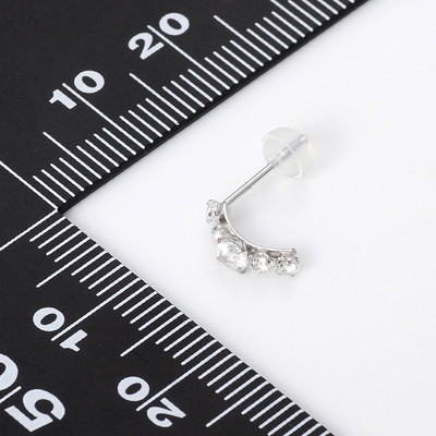 ホワイトゴールドピアス