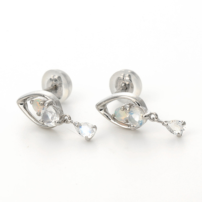 ホワイトゴールドピアス