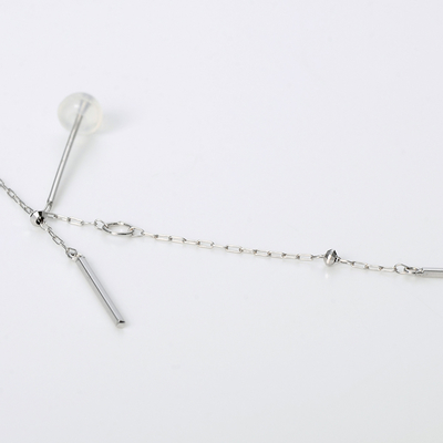 ホワイトゴールドピアス