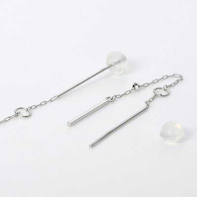 ホワイトゴールドピアス