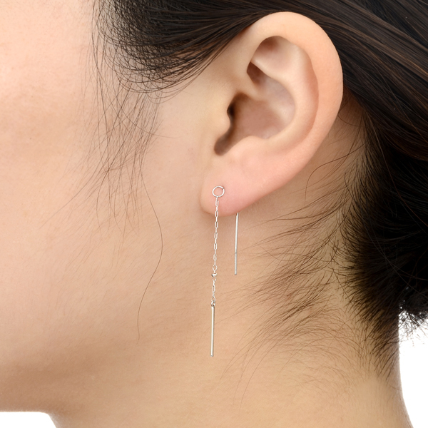 ホワイトゴールドピアス