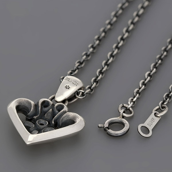 シルバーネックレス