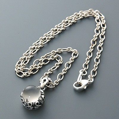 シルバーネックレス