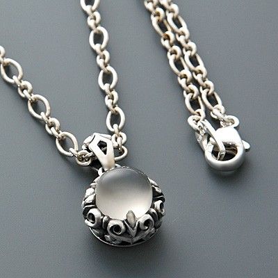 シルバーネックレス