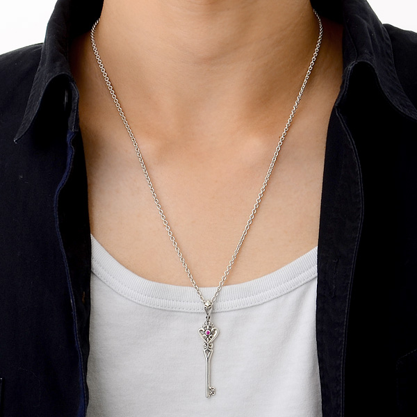 シルバーネックレス