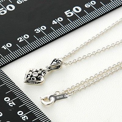 シルバーネックレス